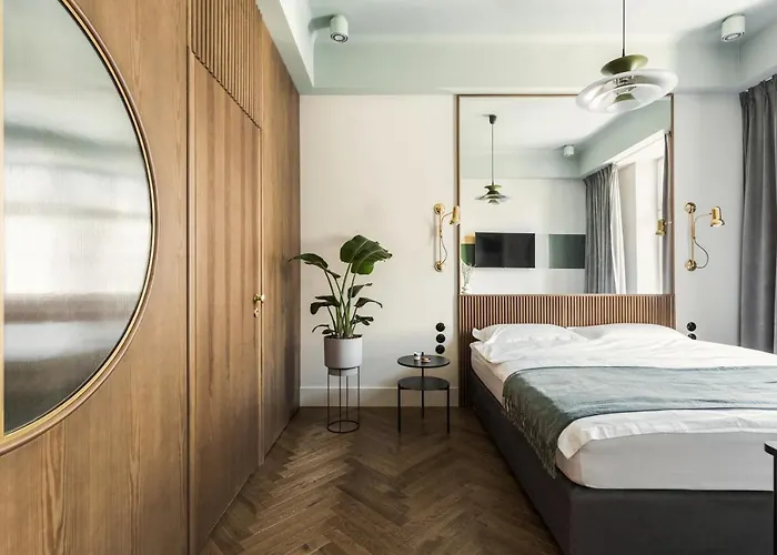 Angelus Apartments